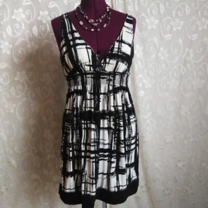 Forever 21 Med. V neck sleeveless Summer knit Y2K Short Dress black white print - Picture 1 of 5