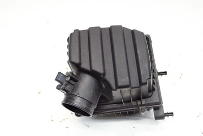 Jeep Renegade 2015-2018 2,4 L L4 motor de gasolina admisión de aire limpiador carcasa caja OEM Foto 1 de 4