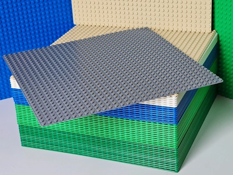 Lego 32 x 32 Baseplate - PICK YOUR COLOR & QUANTITY - 10" x 10" Part 3811 - Image 1 of 1