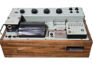 Bruel Kjaer Level Recorder 2304. UNTESTED!! - Picture 1 of 9