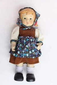 Porzellanpuppe Deutscher Stil.  10" und in Top Zustand.  Sehr hübsch! - Bild 1 von 5