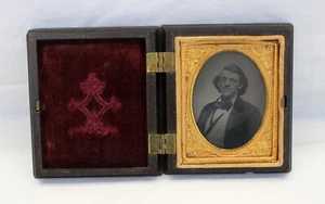 1/9 Plate Gutta-Percha WELL DRESSED MAN Bowtie Tintype Case GEOMETRIC photograph - Picture 1 of 10