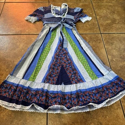 VTG 1970's Dress Floral Patchwork Peplum Ultimate Cottagecore Prairie Gunne - Image 1 of 4