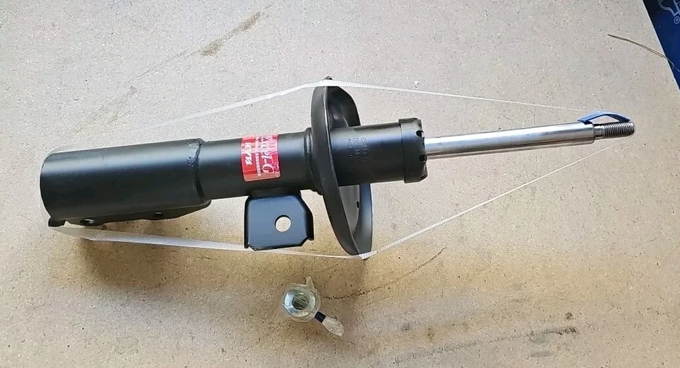 Suspension Strut KYB 333461 fits 03-07 Saturn Ion - Image 1 of 4