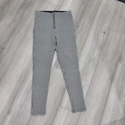 Calça legging ZARA houndstooth gingham cintura alta zíper frontal preta branca média - Imagem 1 de 4