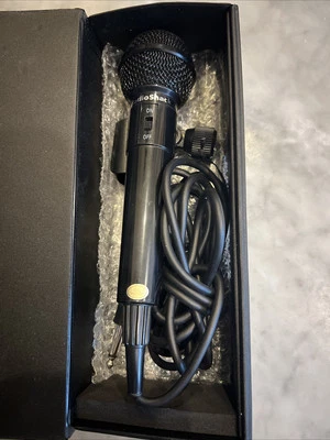 Radio Shack 32-1165 Unidirectional Dynamic Microphone Open Box, New - Image 1 of 3