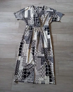 Next Cream Geometric Print Mock Wrap Midi Dress Stretch NWOT Classic Smart UK12 - Picture 1 of 18