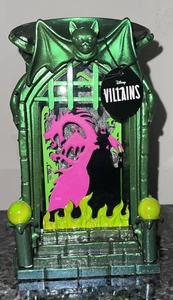 NEU Bath And Body Maleficent Shadowbox Standfuß 3-Docht Kerzenhalter Schurken - Bild 1 von 4