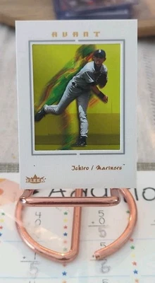 2003 Fleer Avant - Ichiro Suzuki #20 - Image 1 of 2
