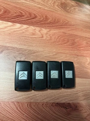 Citroen Genuine Smart Key 4pcs Set, Used, Free Shipping HH1 Foto 1 de 4