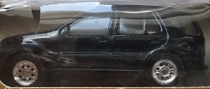 Mercedes-Benz ML320 Die Cast Metal SUV 1:64 Maisto Special Edition Truck in Box! - Picture 1 of 7