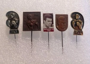 Muhammad Ali Cassius Arcilla Boxeo Vintage Palo Pin Insignia Lote RARO - Imagen 1 de 4