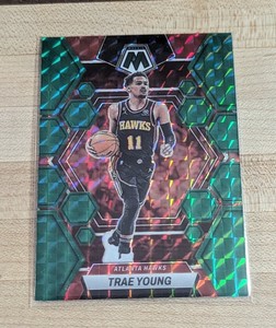 2022-23 Panini Mosaic Basketball Trae Young Green Mosaic Prizm Atlanta Hawks #8