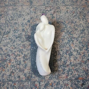 Hallmark Figurine Time Makes Love Grow Stronger 10" Tall  - Picture 1 of 4