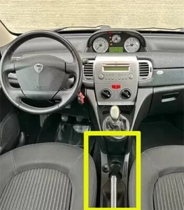735324339 TUNNEL CENTRALE + accendi sigari @ Lancia Ypsilon 1.4 16v MOMO 3p 07 - Foto 1 di 23