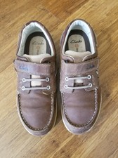 Clarks Un Structured Girls Brown Loafer Size 2