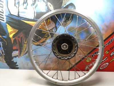 Suzuki PE 175 1983 rueda delantera 83 Pe175 Foto 1 de 4