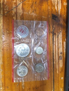 Denver Mint Set 1962 - Picture 1 of 2
