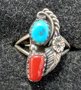 Vintage Navajo Turquoise & Coral Sterling Silver with Leaf Beads Ladies Ring 5.5 - Picture 1 of 5