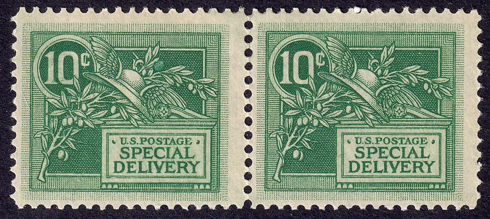 US Scott E7 (Pair) 1908 Special Delivery, 10c green, LH MINT - Image 1 of 1