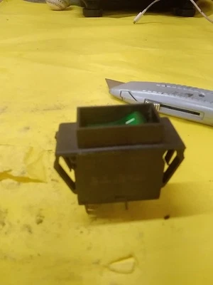 ETA 3120-F323-P7T1-W19DB4 Rocker Switch - Image 1 of 4