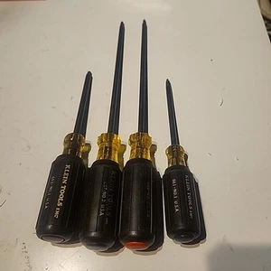 Klein Tools Square-Recessed Tip Screwdrivers 661#1 666#2 667#3 663#3 - 4" Shank - Picture 1 of 3
