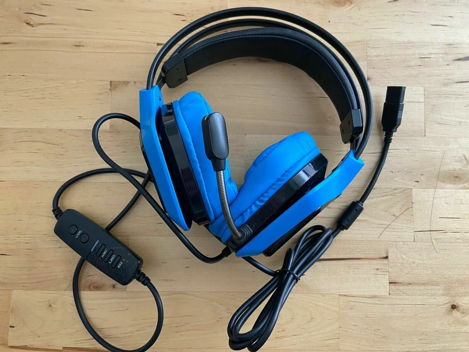 BENGOO G9000 Gaming Headset Professional 3.5mm PC LED Light Game Bass Headphones - Image 1 of 1