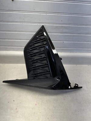 2021-2023 LEXUS IS300 F SPORT LUZ ANTINIEBLA IZQUIERDA TAPA OEM 53106-53010 Foto 1 de 4