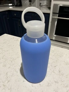 BKR Glass Water Bottle Bold Sky Blue Cover Smooth Silicone Sleeve 500 mL 16 oz - Picture 1 of 3