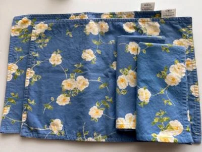 Crate Barrel Primrose 2 matching placemats 2 napkins cotton blue floral - Image 1 of 4