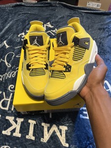 Jordan 4 Retro GS Tour Yellow 2021 