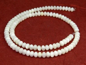😏 Weiße Muschelperlen Perlmutt Rondelle ca. 5x3mm Perlen Strang für Kette 😉 - Bild 1 von 1