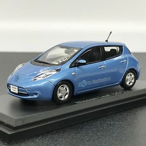 Mini Car Nissan Leaf 2012 Blue 1/43 Scale Box Display Diecast Vol 188