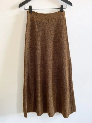 Falda Tejida Acampanada Uniqlo U Melange Marrón Mediana Nueva con Etiquetas Foto 1 de 3