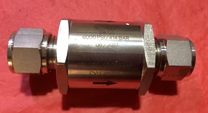 HOKE Gyrolok CVHG8Y21S Tube Fittings 1/2" (Pack of 2) - Picture 1 of 3
