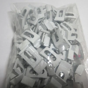 LOTE de 20 clips de aluminio para panel de puerta de porche con pantalla de tormenta blanca - Imagen 1 de 3