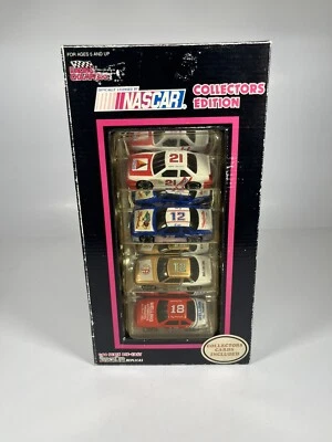 Racing Champions 1991 Collectors Edition 4-Pack 1/64 Scale with Collectors Cards - Image 1 of 4