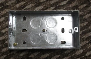 7 x 2-Gang verzinkter Stahl Ausklopfkasten 25 mm - Bild 1 von 1