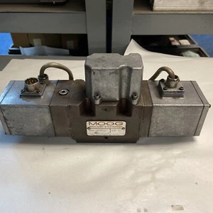 Moog,D656F032,Hydraulic Servo Valve - Picture 1 of 5