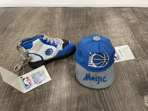 NBA Official Orlando Magic Merchandise 1994 Hat And Sneaker Keychains Cover