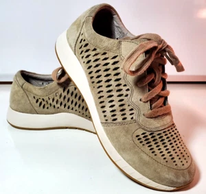Dansko Womens Sz 39 Charlie Beige Suede Sneakers Shoes Lace-up US 8-8.5 - Picture 1 of 10