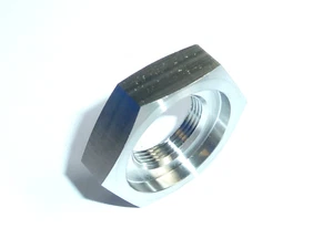 YAMAHA FZS 600 2001-2003 FRONT SPROCKET RETAINER NUT TITANIUM 90179-18020-00 - Picture 1 of 8