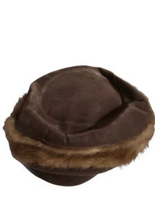Vtg Landers Of Saint Louis Womens Fur Hat - Picture 1 of 3