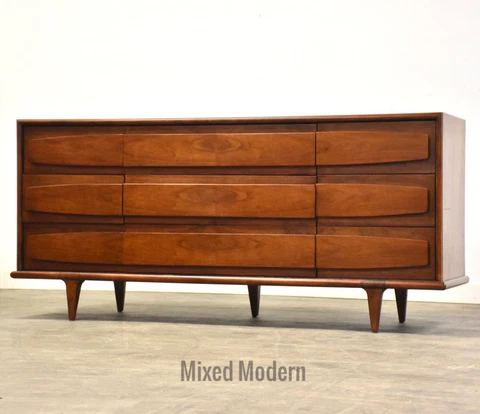American of Martinsville Walnut Dresser￼ Cover