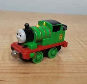 Thomas & Friends Diecast Percy Take N Play Along 2002 curva di apprendimento verde - Foto 1 di 10