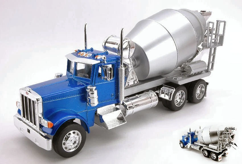 Welly WE39943BL PETERBILT 379 METALLIC BLUE/SILVER 1:32 Modellino - Immagine 1 di 1