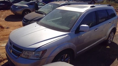 Chassis ECM Power Supply Next To Battery Fits 12-19 JOURNEY 259988 - Image 1 of 4