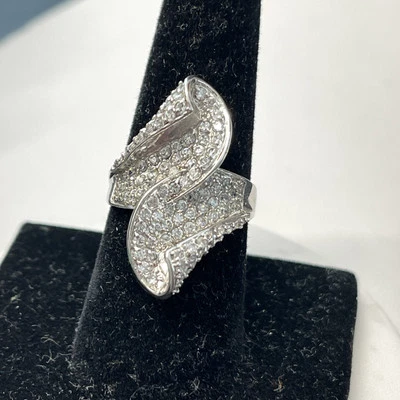 Juego de pavé circonita cúbica piedra transparente espalda abierta abstracta declaración anillo enchapado en rodio talla 8 Foto 1 de 4