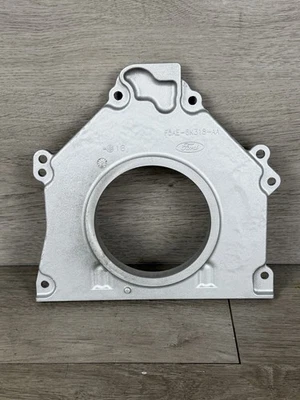 Ford Mustang Cobra 1996 1997 1998 32 V 4,6 L F5AE-6K318-AA carcasa de sello principal trasero  Foto 1 de 4