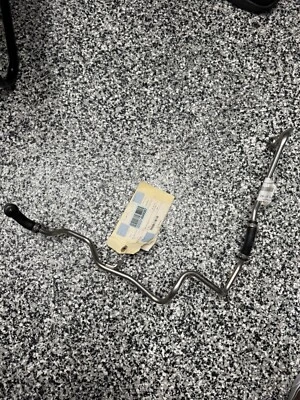 Tubo refrigerante turbocompresor Rolls-Royce Ghost Wraith Dawn/BMW 760Li 11537562144 Foto 1 de 4